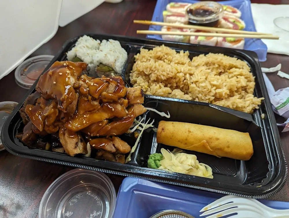 Combo Teriyaki & Beef Bento Box